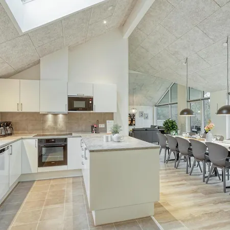 Holiday home Gorgeous In With Sauna *