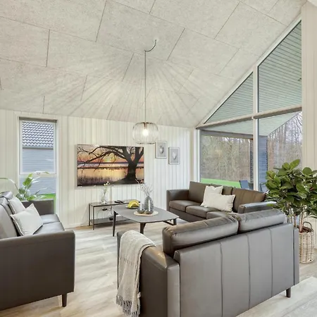 Holiday home Gorgeous In With Sauna